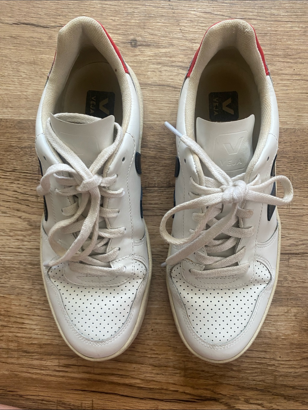 Veja V-10 Sneakers Womens 10 — image 3 of 5
